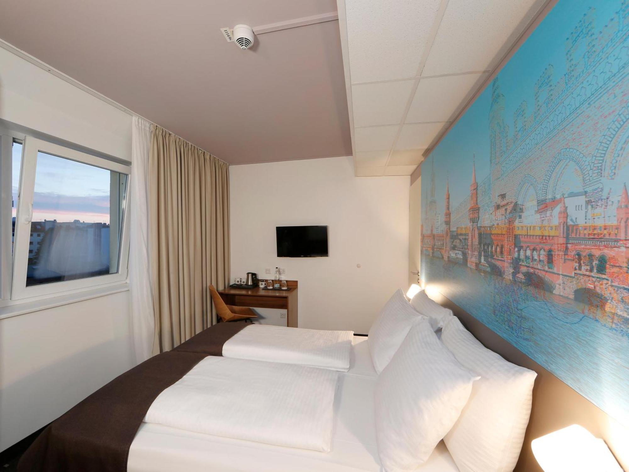 B&B Hotel Berlin City-Ost Exterior foto