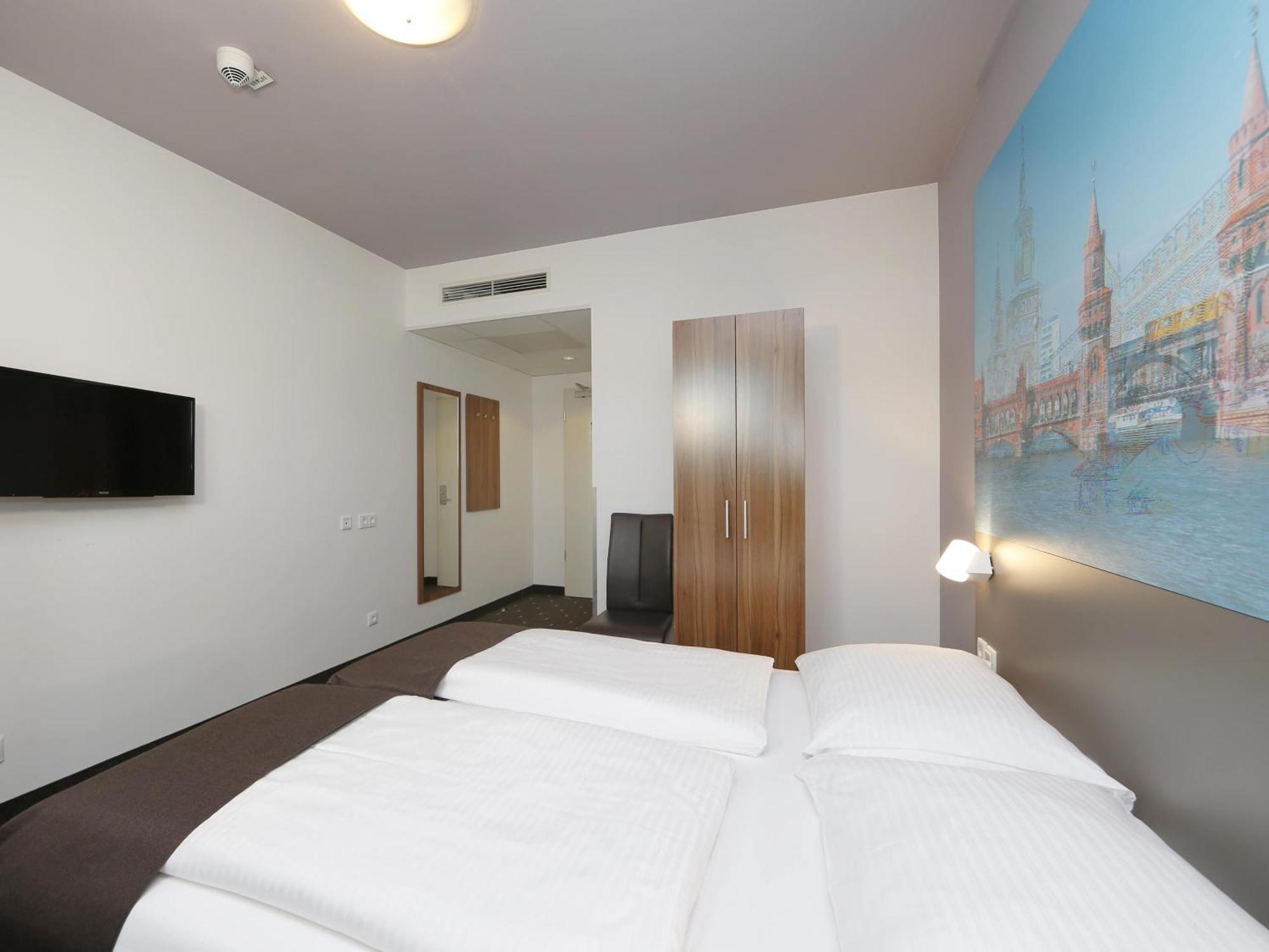B&B Hotel Berlin City-Ost Exterior foto